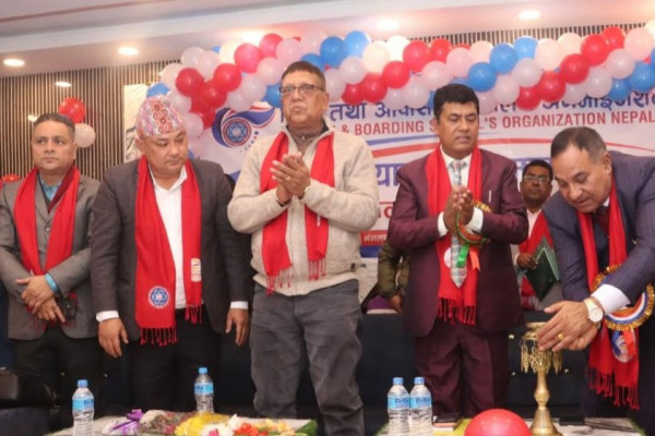 ‘नेपालमै विद्यार्थी रोक्ने वातावरण बनाऔं’